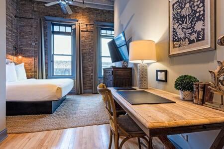 Hip Urban Loft - Small Town Charm - 124 Lofts #1 West Dundee Kültér fotó